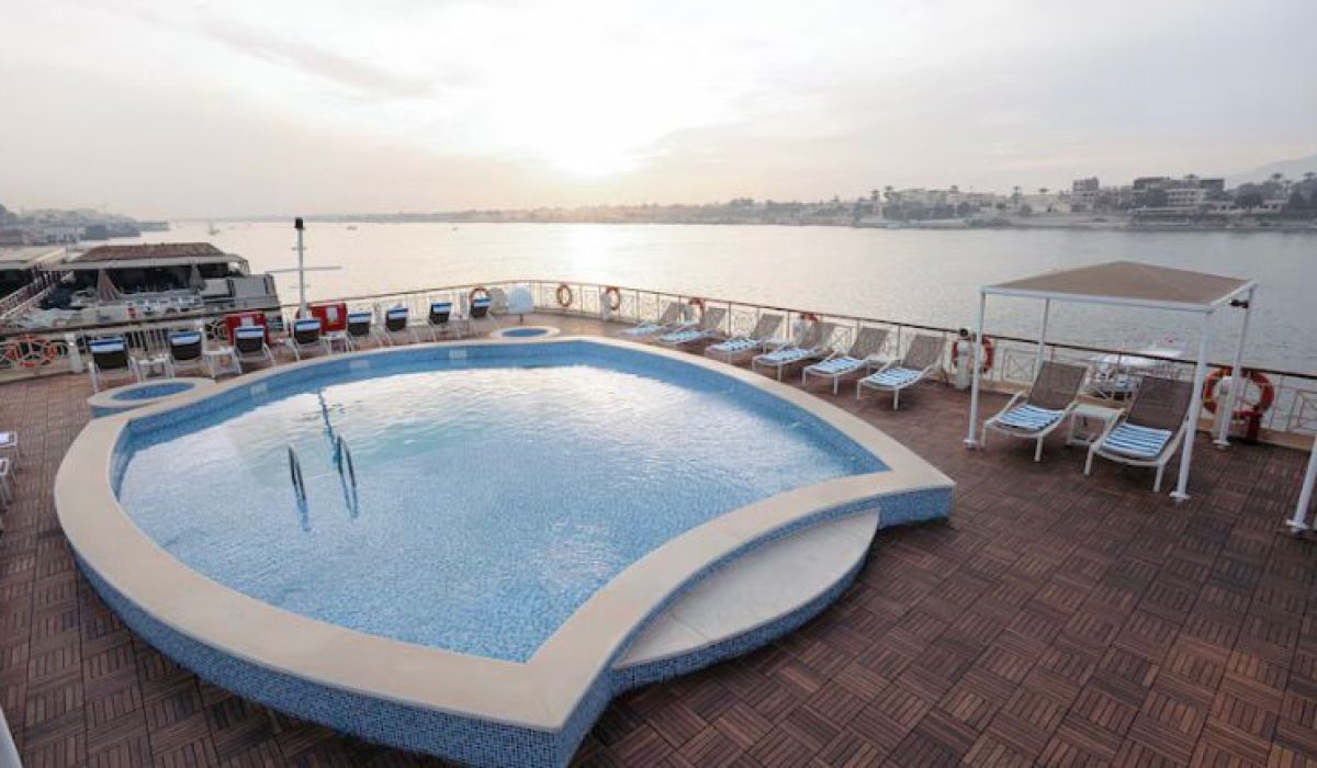 WhatsApp Image 2025-10-23 at 10.32.27 PM (2)