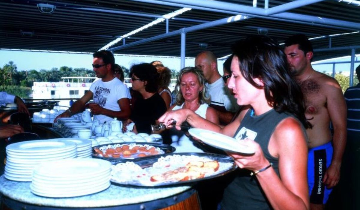 WhatsApp Image 2025-10-23 at 9.31.07 PM (2)