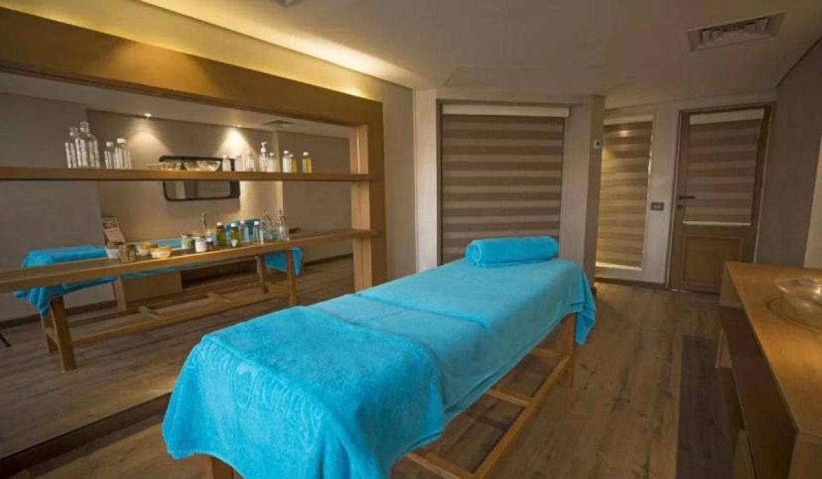 WhatsApp Image 2025-10-23 at 9.45.36 PM (2)