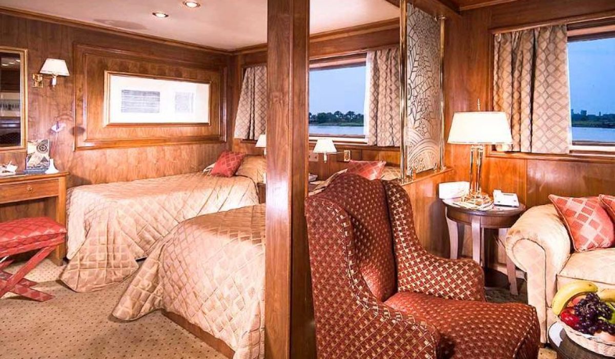 WhatsApp Image 2025-10-24 at 10.50.23 PM (2)