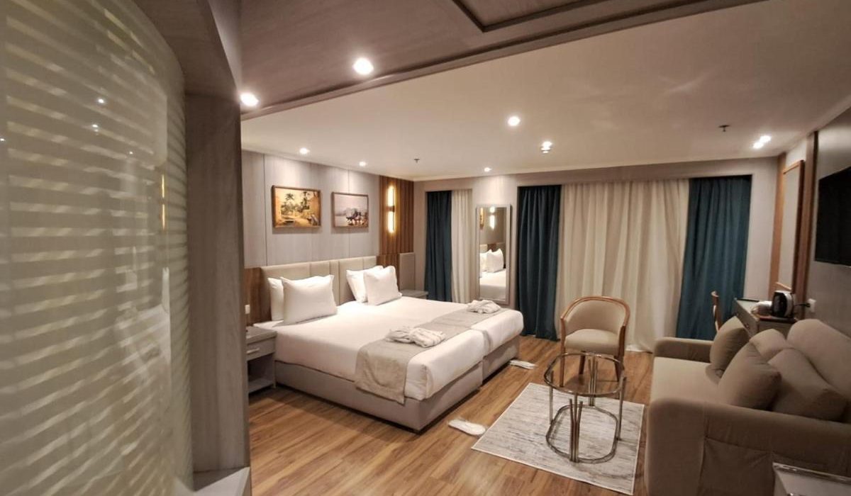 WhatsApp Image 2025-10-24 at 11.18.32 PM (2)