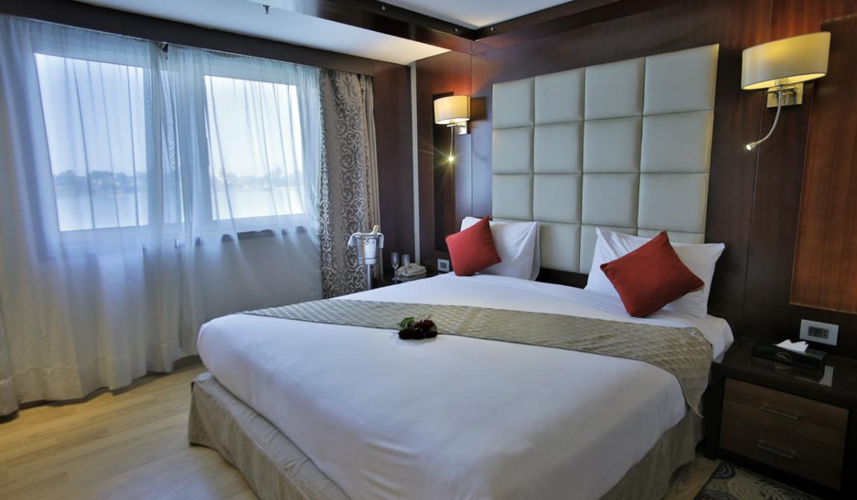 WhatsApp Image 2025-10-24 at 6.25.12 PM (3)