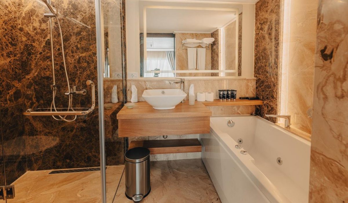 WhatsApp Image 2025-10-25 at 10.54.00 PM (1)