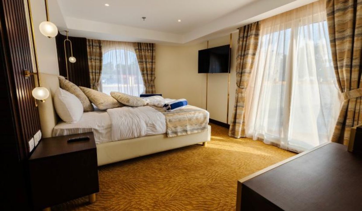 WhatsApp Image 2025-10-25 at 10.54.02 PM (2)