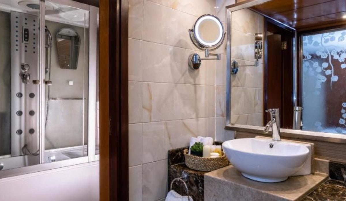 WhatsApp Image 2025-10-25 at 2.55.24 AM