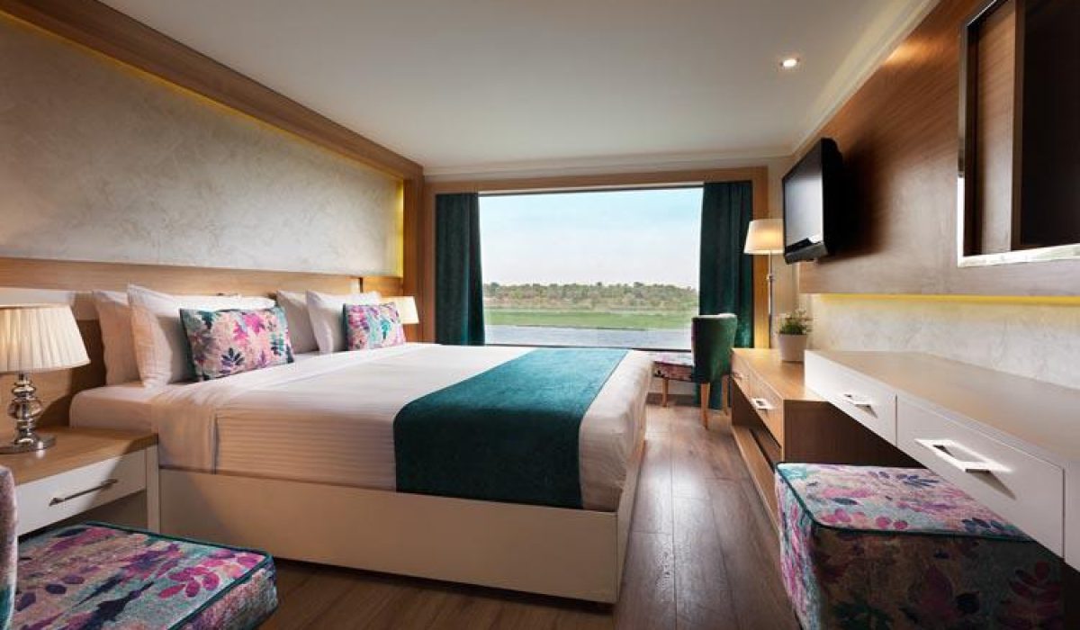 WhatsApp Image 2025-10-25 at 5.01.11 PM (2)