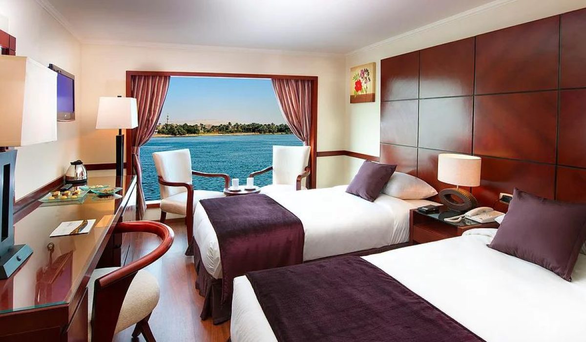 WhatsApp Image 2025-10-25 at 5.21.16 PM (2)