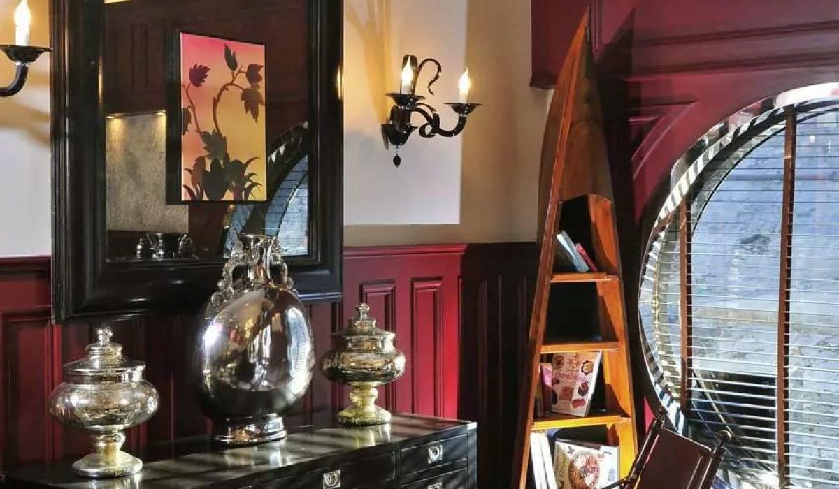 WhatsApp Image 2025-10-25 at 6.18.25 PM (1)