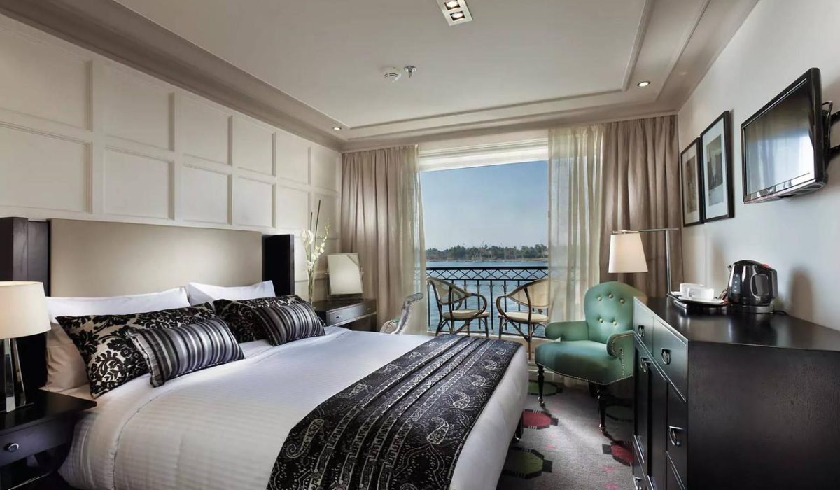 WhatsApp Image 2025-10-25 at 6.18.27 PM (2)