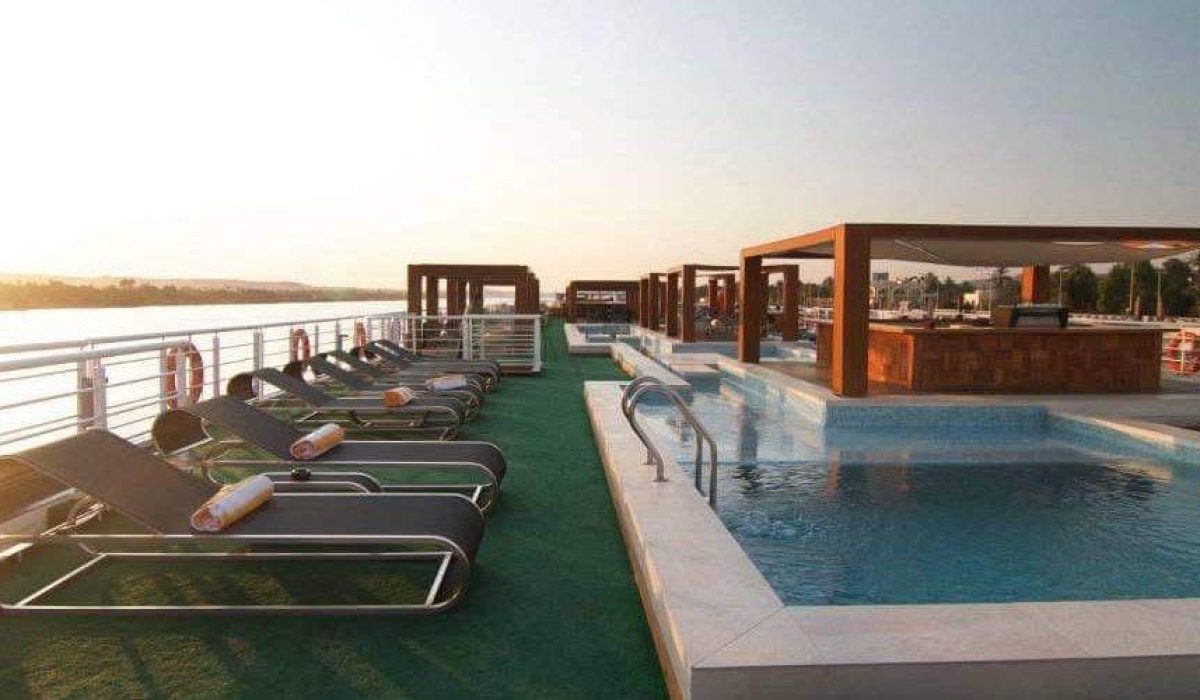 WhatsApp Image 2025-10-25 at 6.58.09 PM (1)