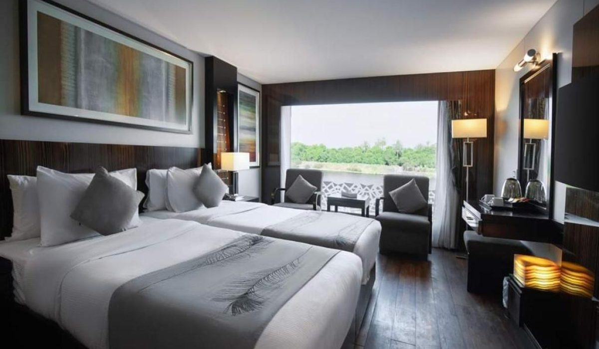 WhatsApp Image 2025-10-25 at 6.58.11 PM (2)