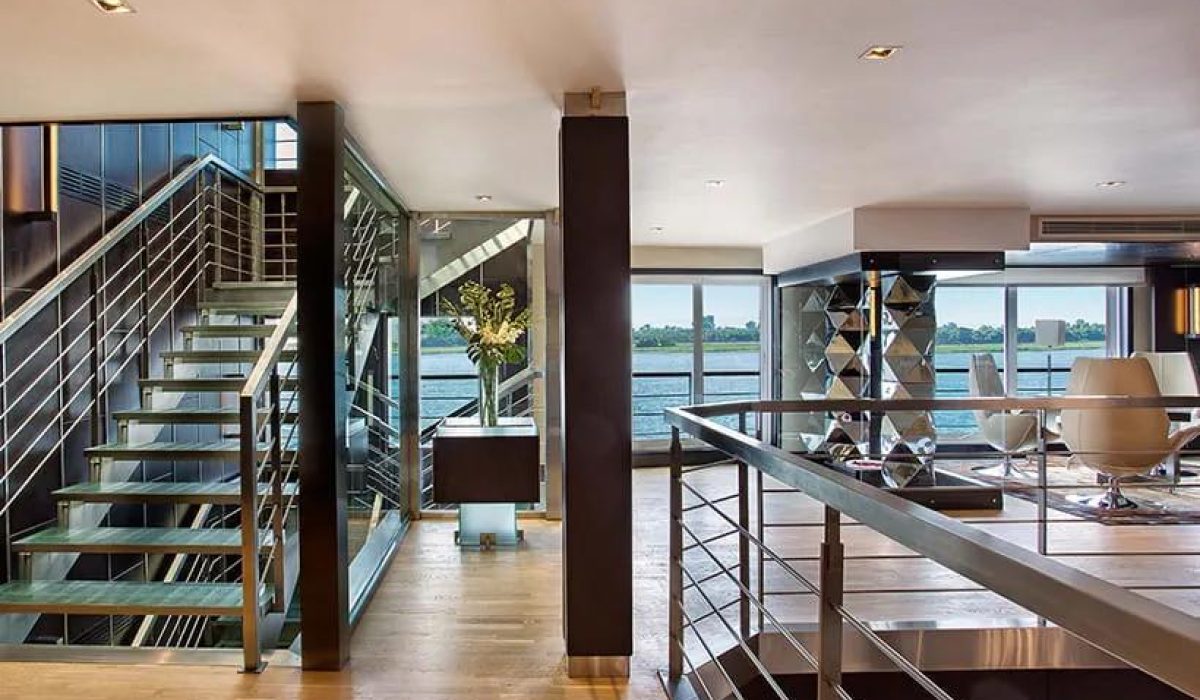 WhatsApp Image 2025-10-25 at 7.40.23 PM